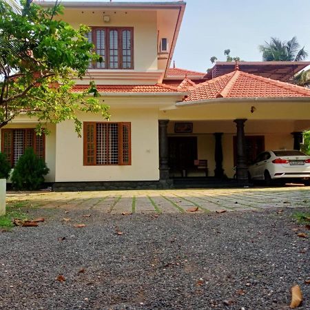 Sinai Homestay Alappuzha Екстер'єр фото