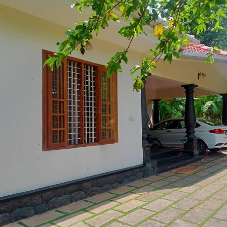 Sinai Homestay Alappuzha Екстер'єр фото