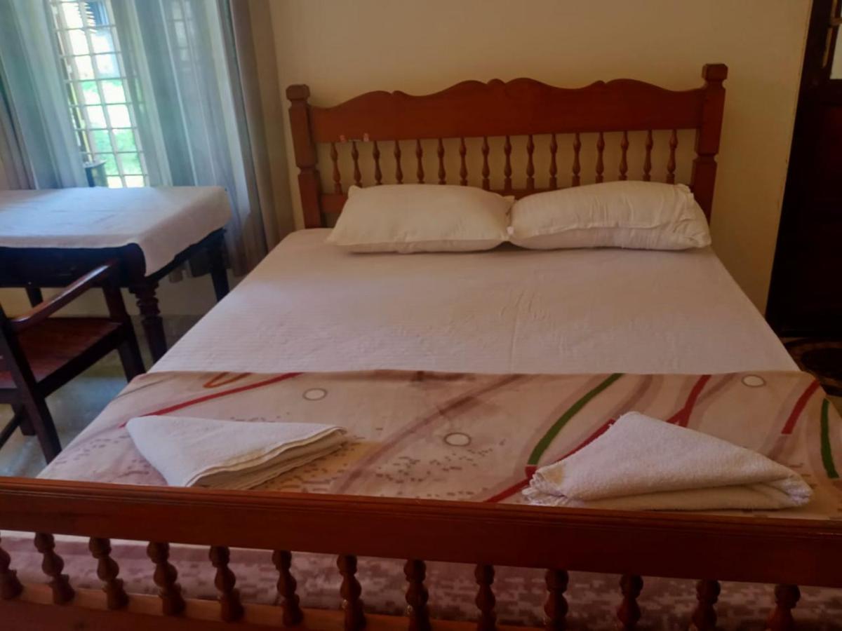 Sinai Homestay Alappuzha Екстер'єр фото