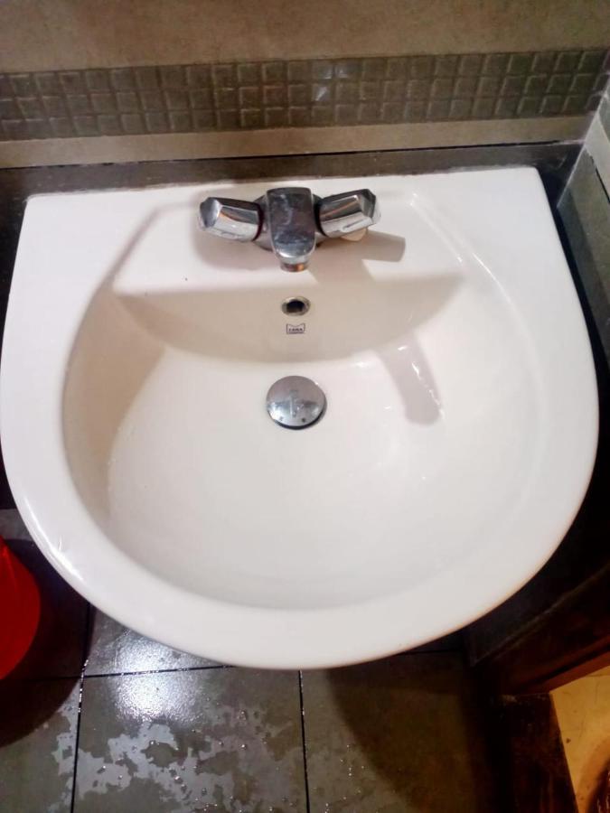 Sinai Homestay Alappuzha Екстер'єр фото