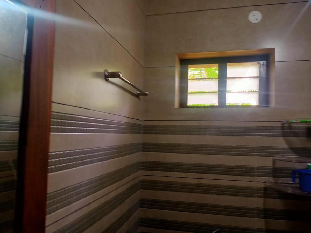 Sinai Homestay Alappuzha Екстер'єр фото